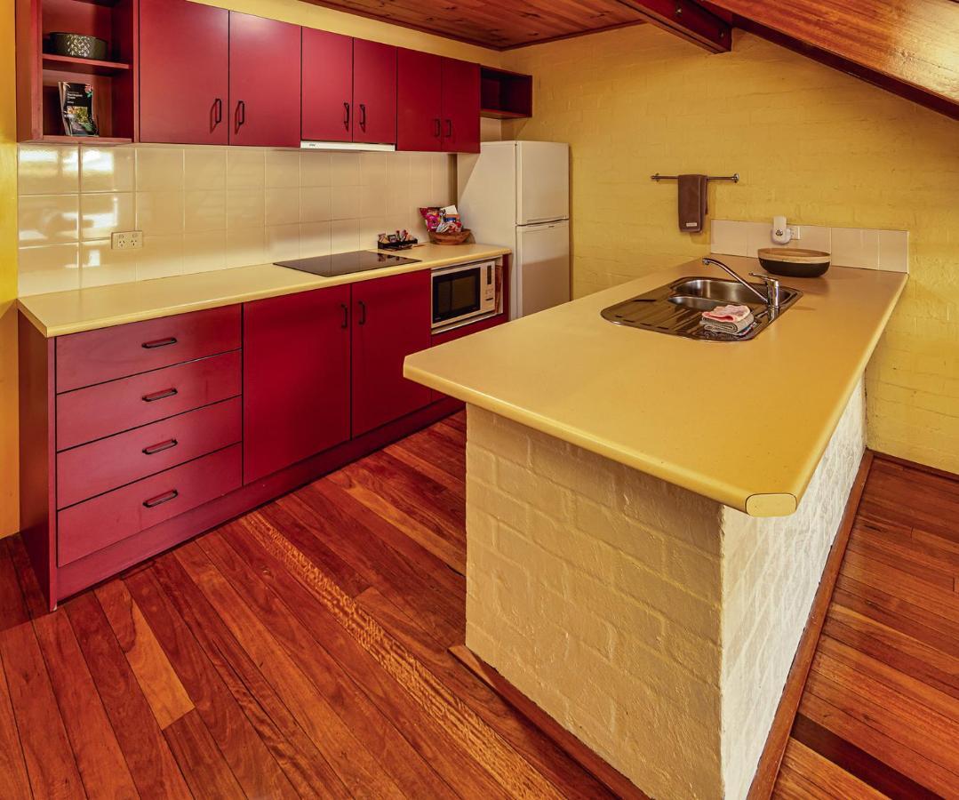 Great Escape Lofts Aparthotel Глостър Екстериор снимка