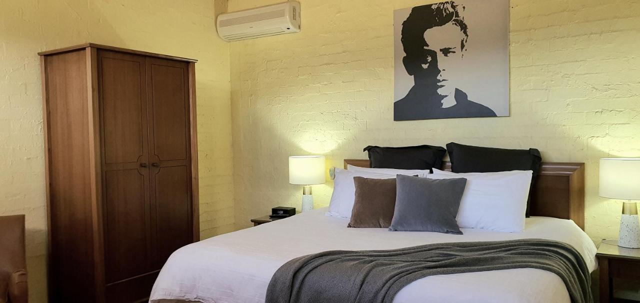 Great Escape Lofts Aparthotel Глостър Екстериор снимка
