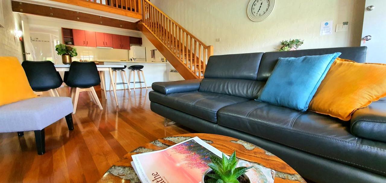 Great Escape Lofts Aparthotel Глостър Екстериор снимка
