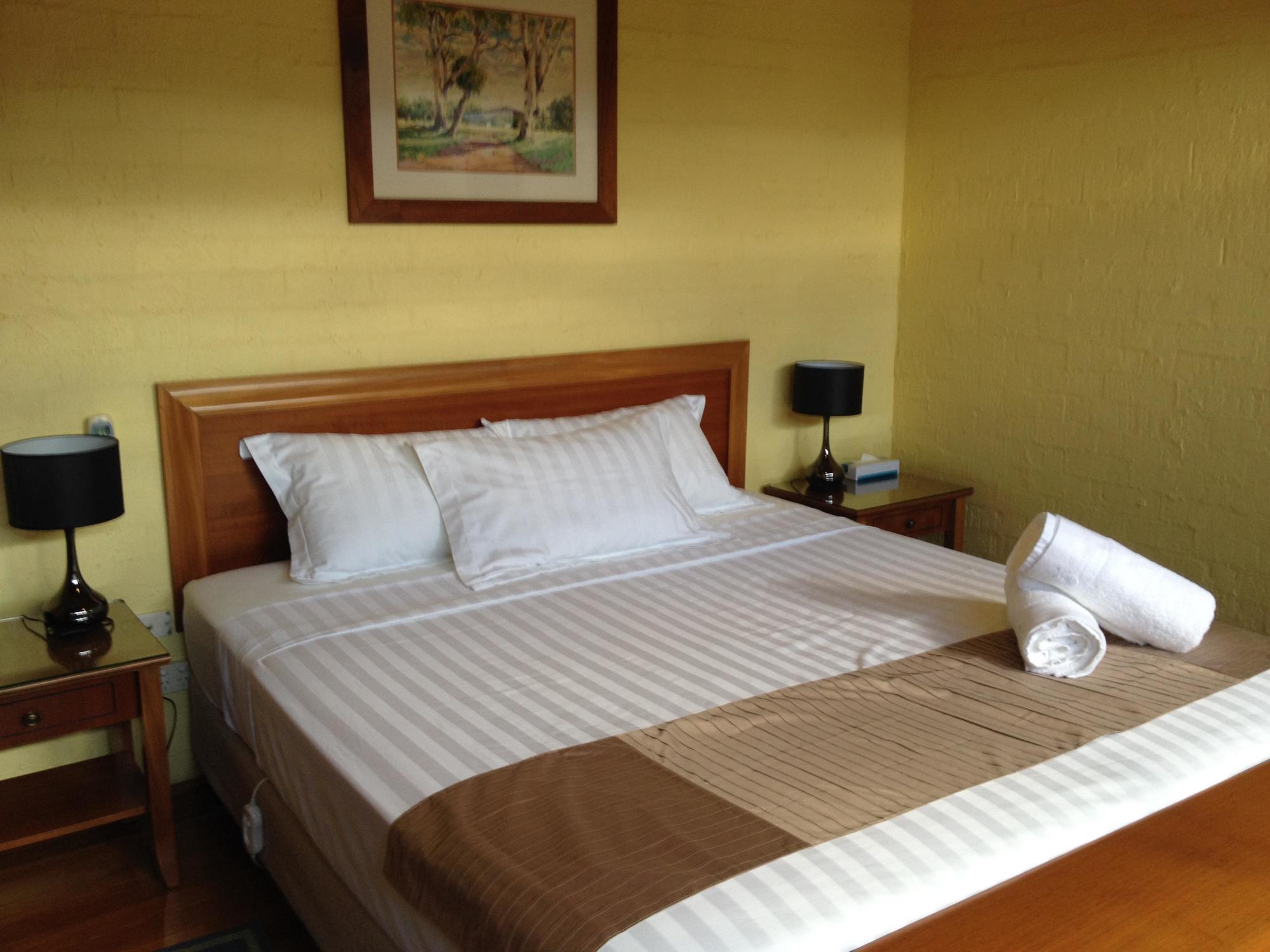 Great Escape Lofts Aparthotel Глостър Екстериор снимка