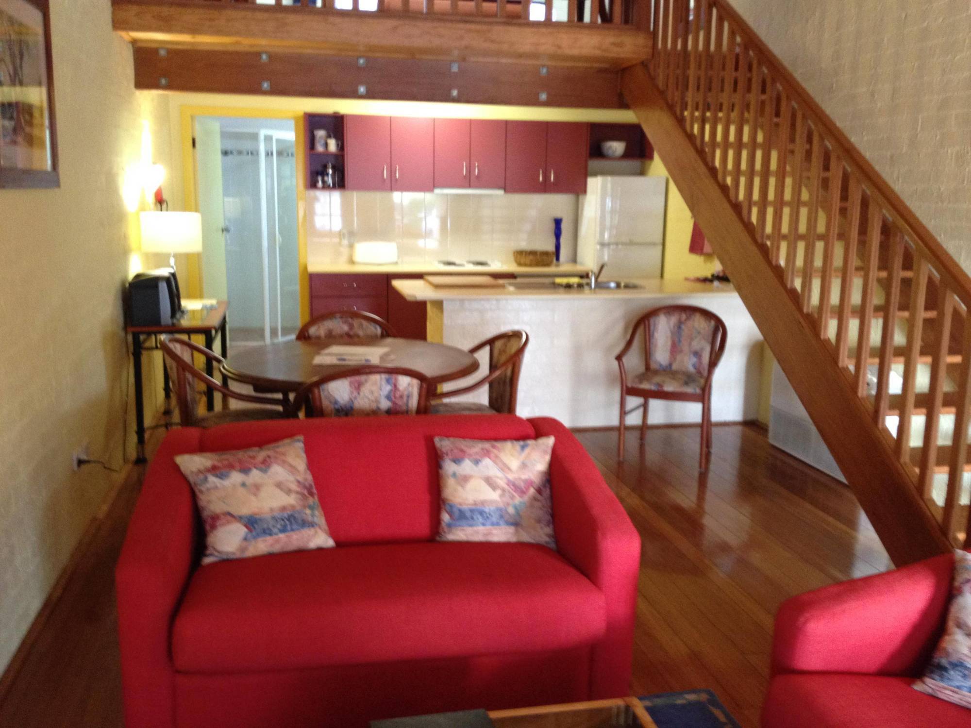 Great Escape Lofts Aparthotel Глостър Екстериор снимка