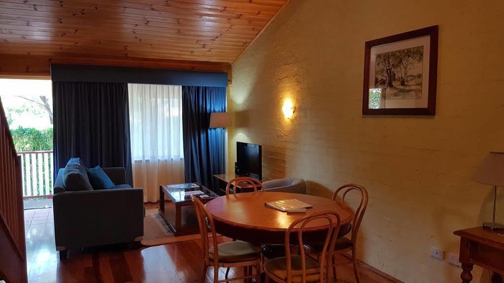 Great Escape Lofts Aparthotel Глостър Екстериор снимка